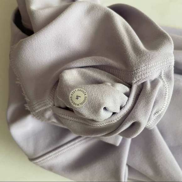 Lululemon Align buttery-soft Nulu™ Crop *21" Lavender Dew Size 4 - Picture 11 of 12